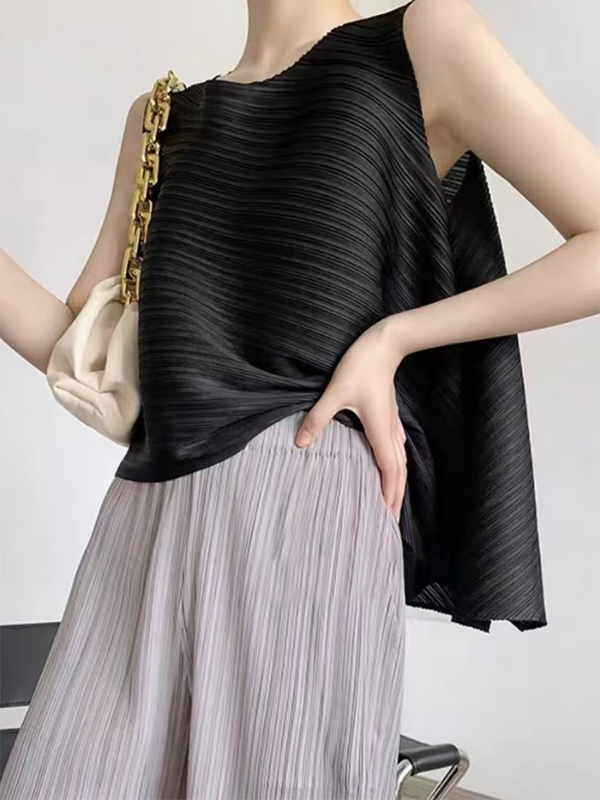 Simple Loose Sleeveless Pleated Asymmetric Solid Color Round-Neck Vest Top by migunica