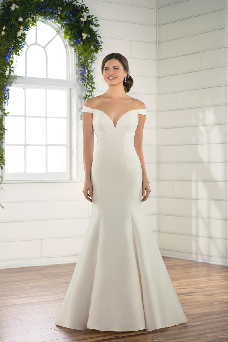 Essense of Australia Gown Style D2477 Size 20