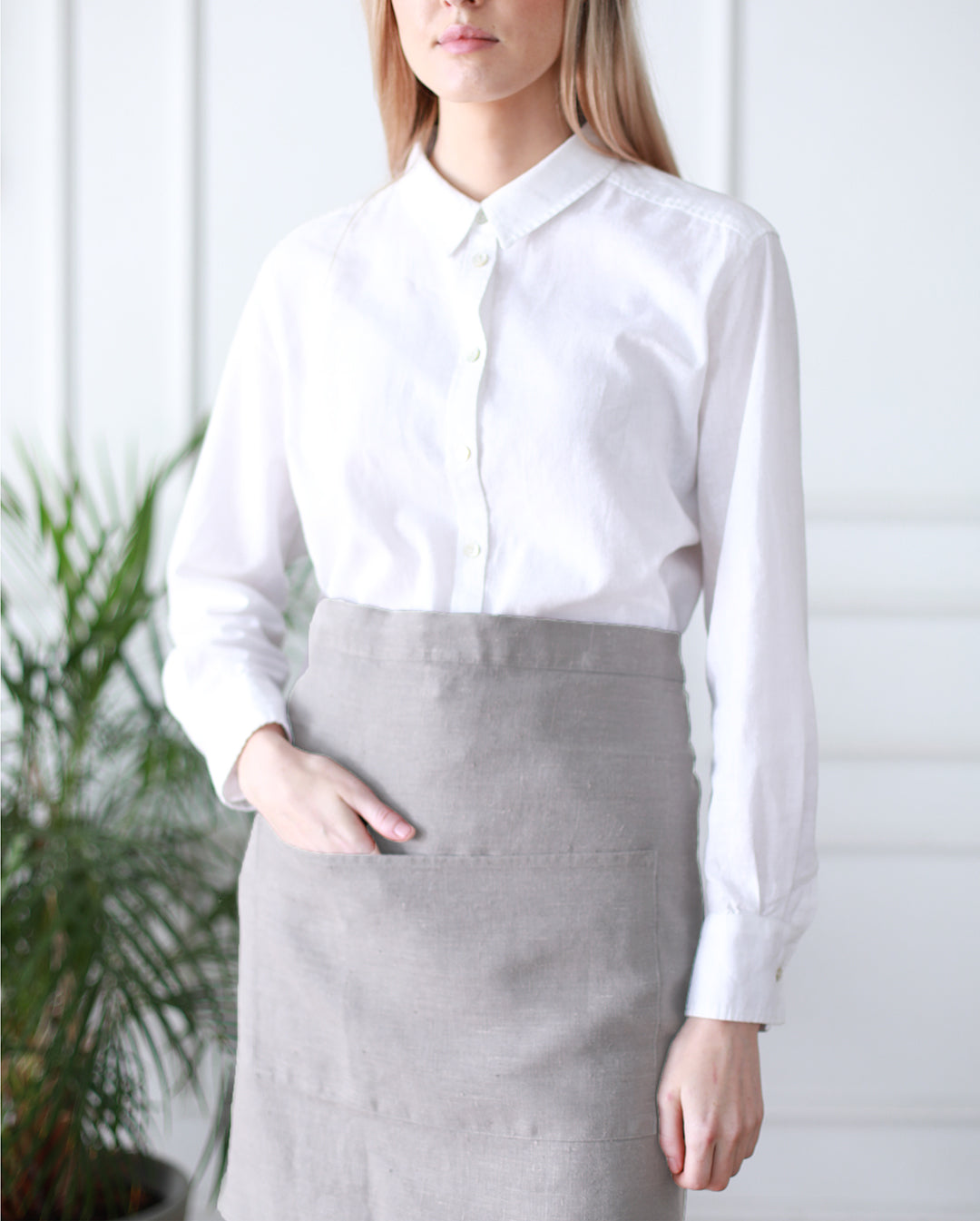 Garson Linen Apron by Linen Way