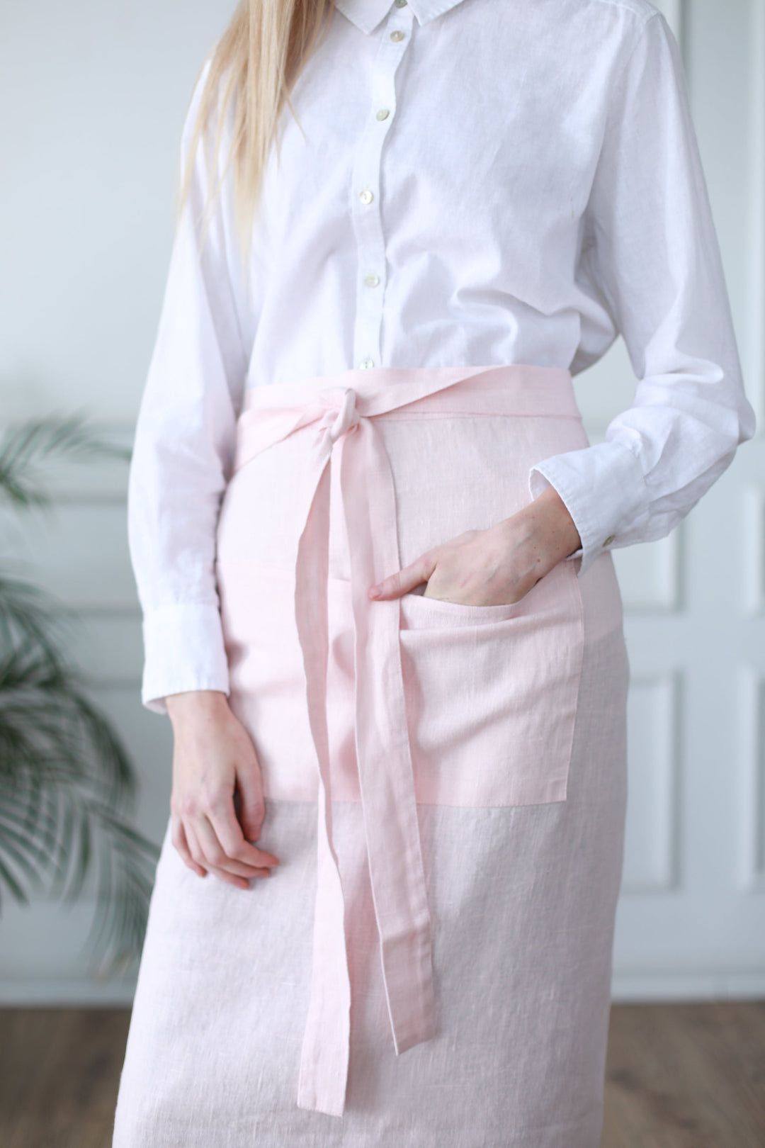 Garson Linen Apron by Linen Way