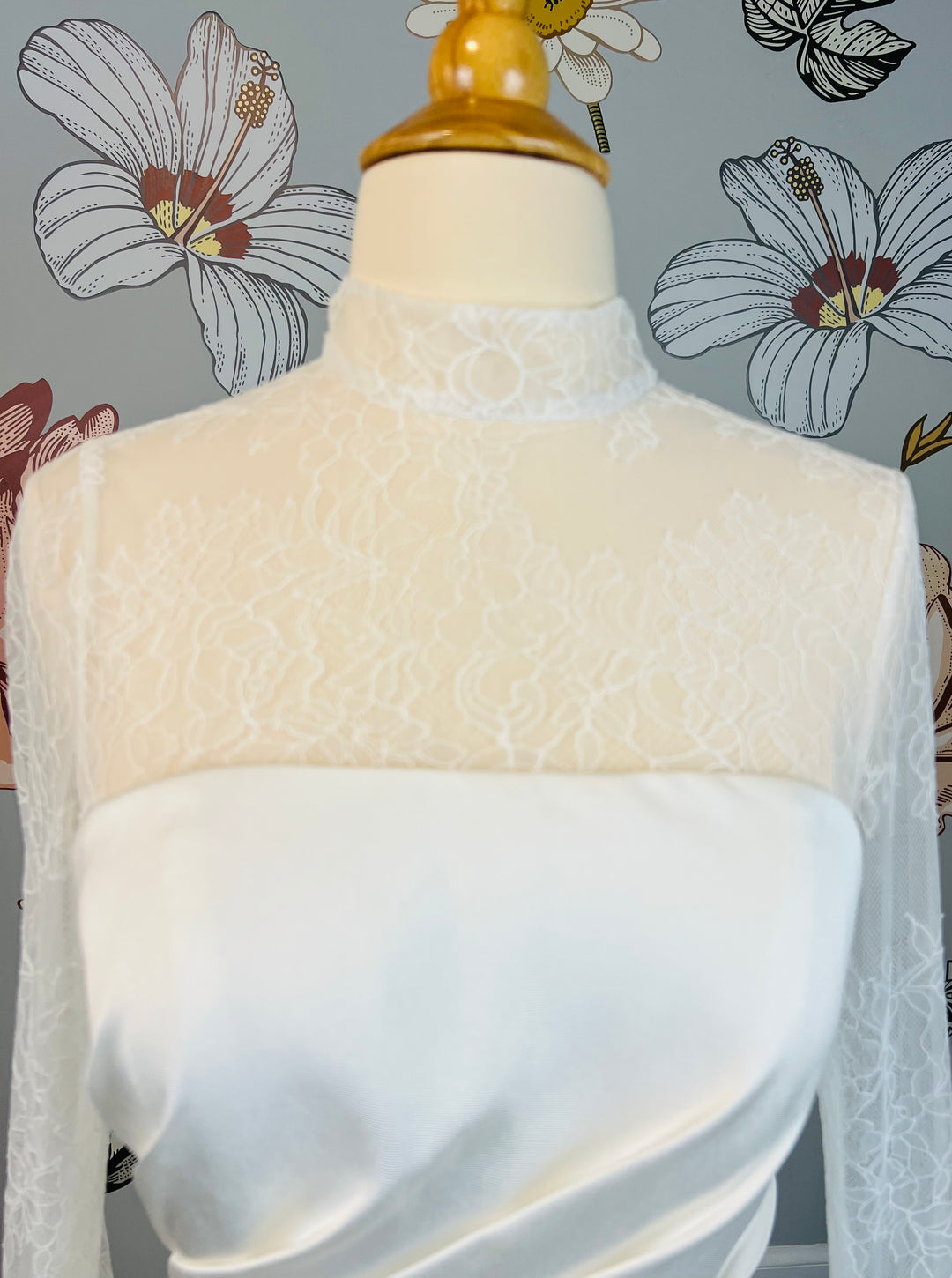 Lotus Threads Gown Style 22103 Size 4