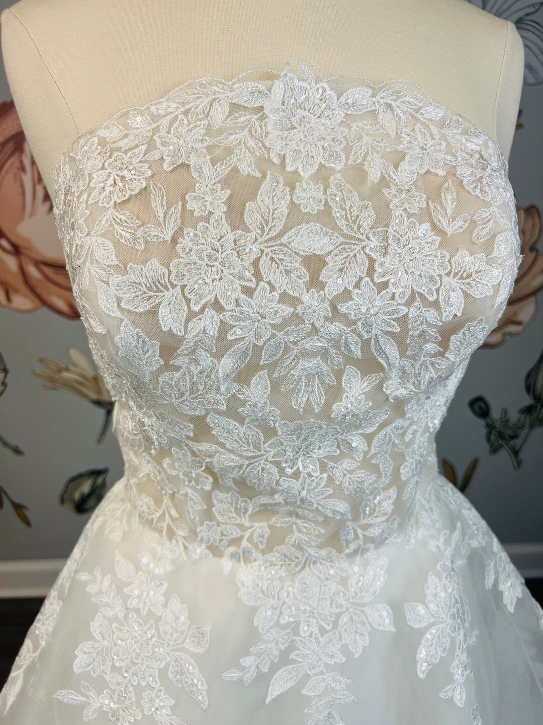 Lotus Threads Gown Style 22106 Size 10