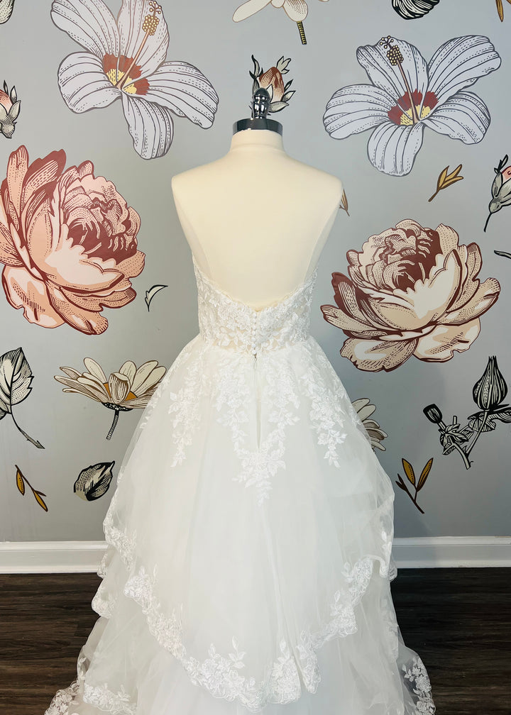 Lotus Threads Gown Style 22106 Size 10