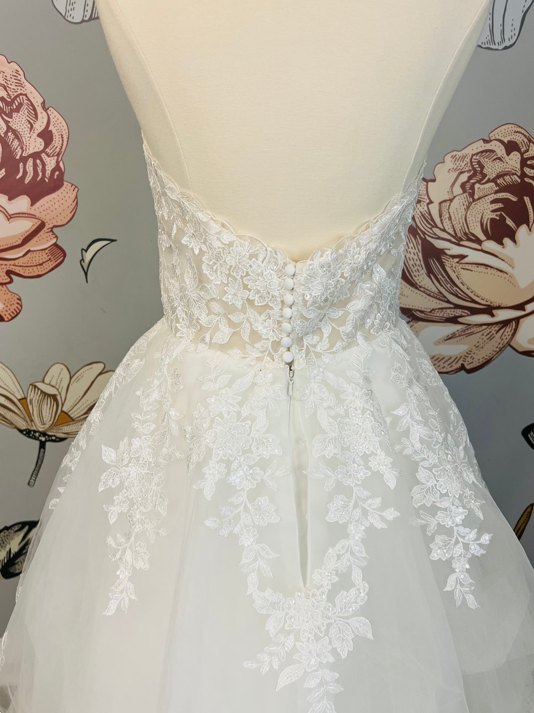 Lotus Threads Gown Style 22106 Size 10