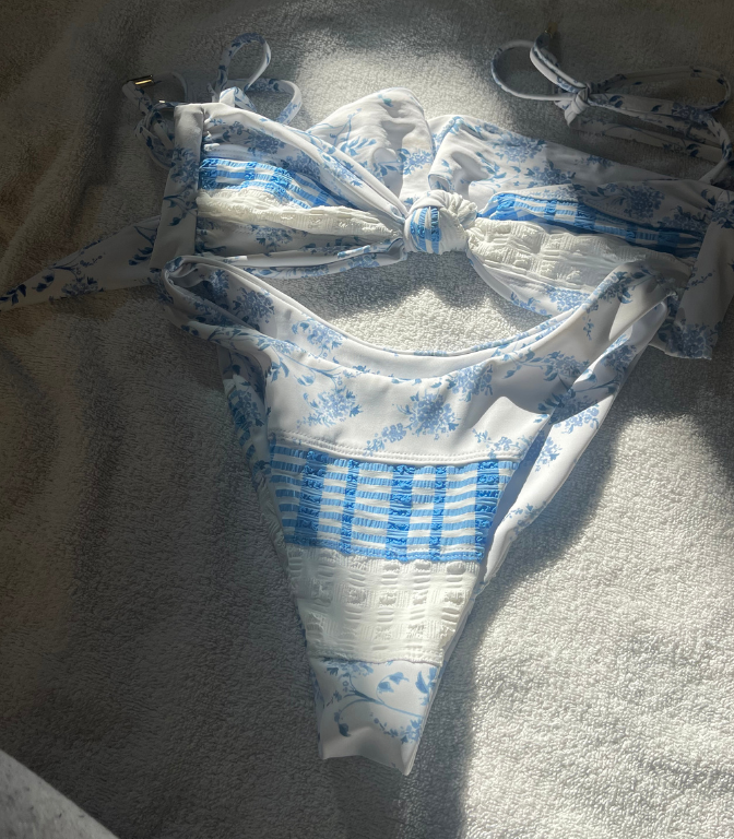 MONTAUK REVERSIBLE BIKINI TOP - BLUE