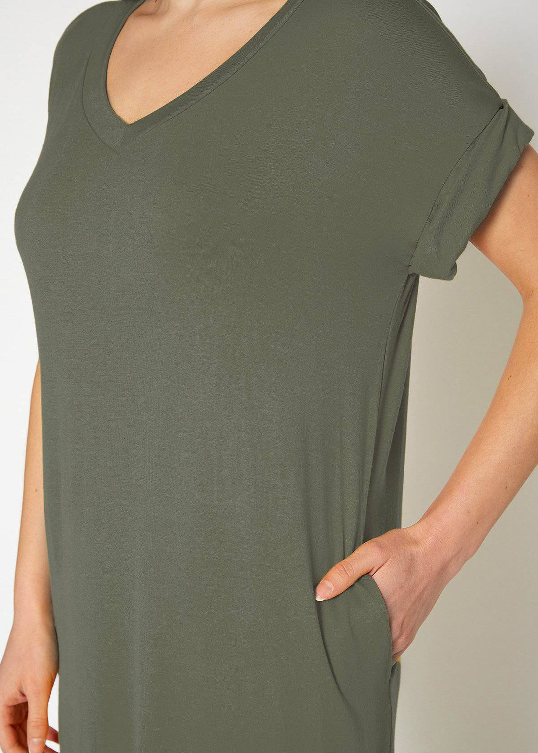 Women's Round Neck T-shirt Dress With Pockets