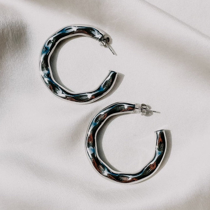 Holly Hoops