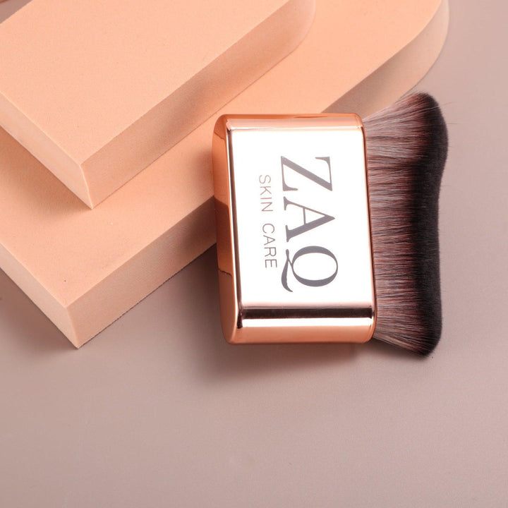 Blending Liquid Foundation Kabuki Brush