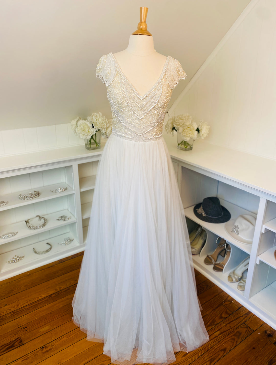 Theia Couture 'Nima' Gown Size 10 – Pomp and Port