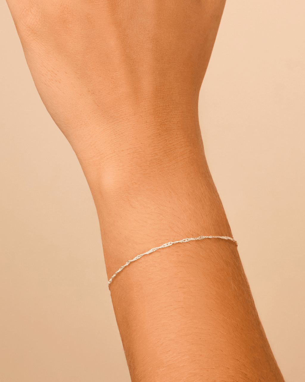 Janina Delicate Twisted Chain Bracelet