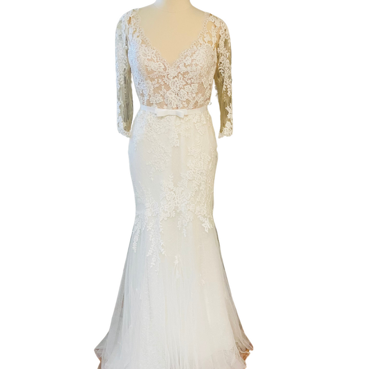 The "Fe" Gown by White One Size 16