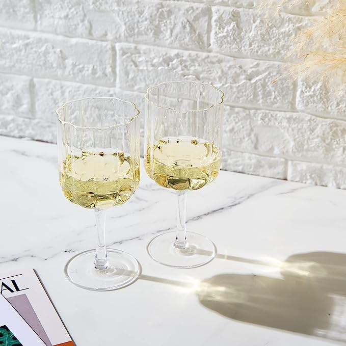 Flower Vintage Wine Glassware - Set of 2-13 oz (Clear)