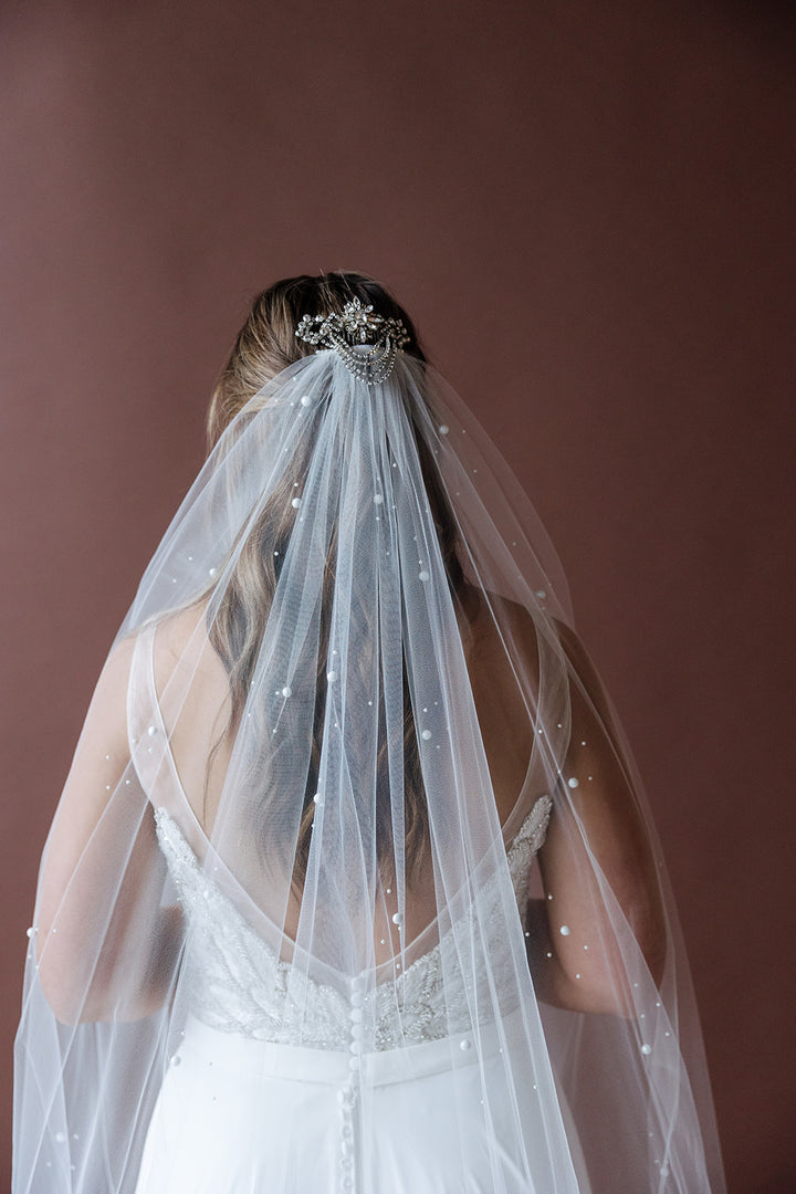 Moon Pearls Veil (2 Lengths Available)