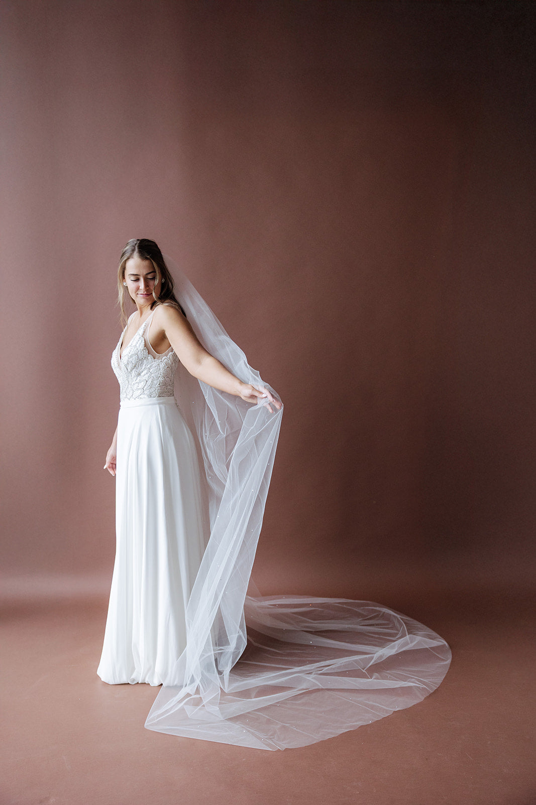 Moon Pearls Veil (2 Lengths Available)