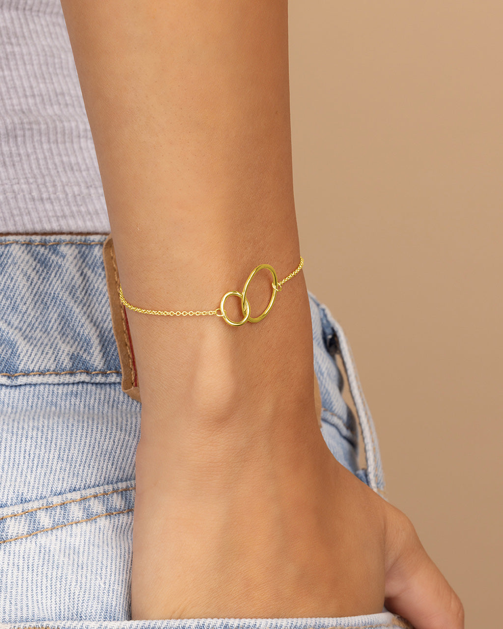 Interlocking Circle Bracelet