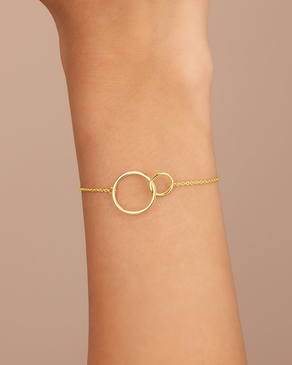 Interlocking Circle Bracelet