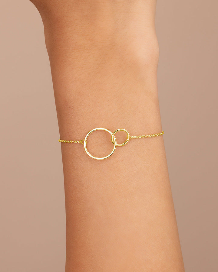 Interlocking Circle Bracelet