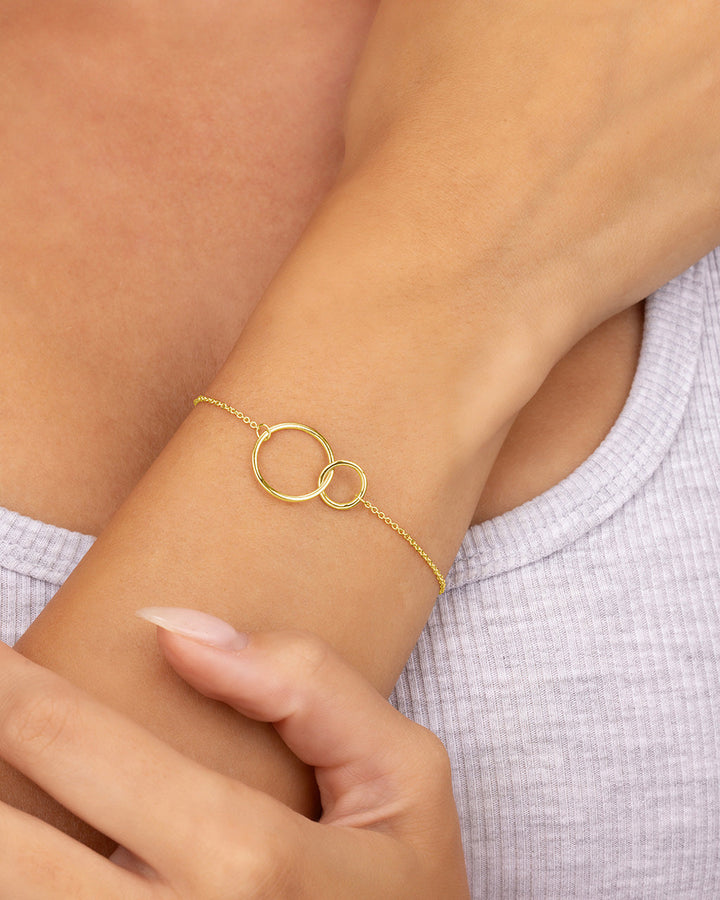 Interlocking Circle Bracelet