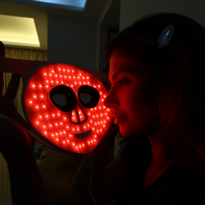 ZAQ Noor 2.0 Pro: 1072nm Deep Infrared, Red & Blue (2026)