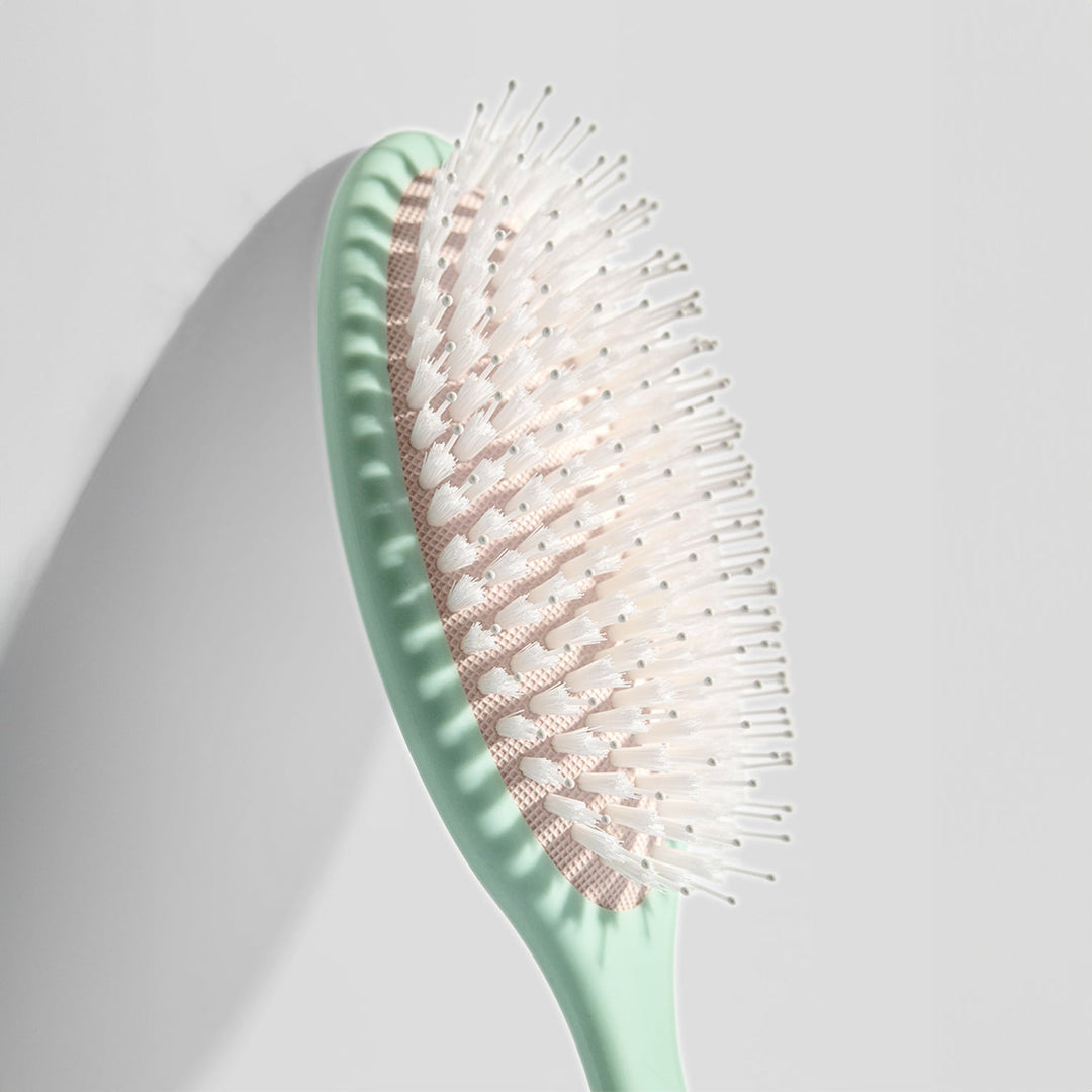 Vegan Lush Brush by Remilia Hair