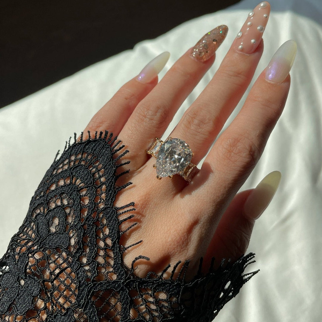 Socialite Ring