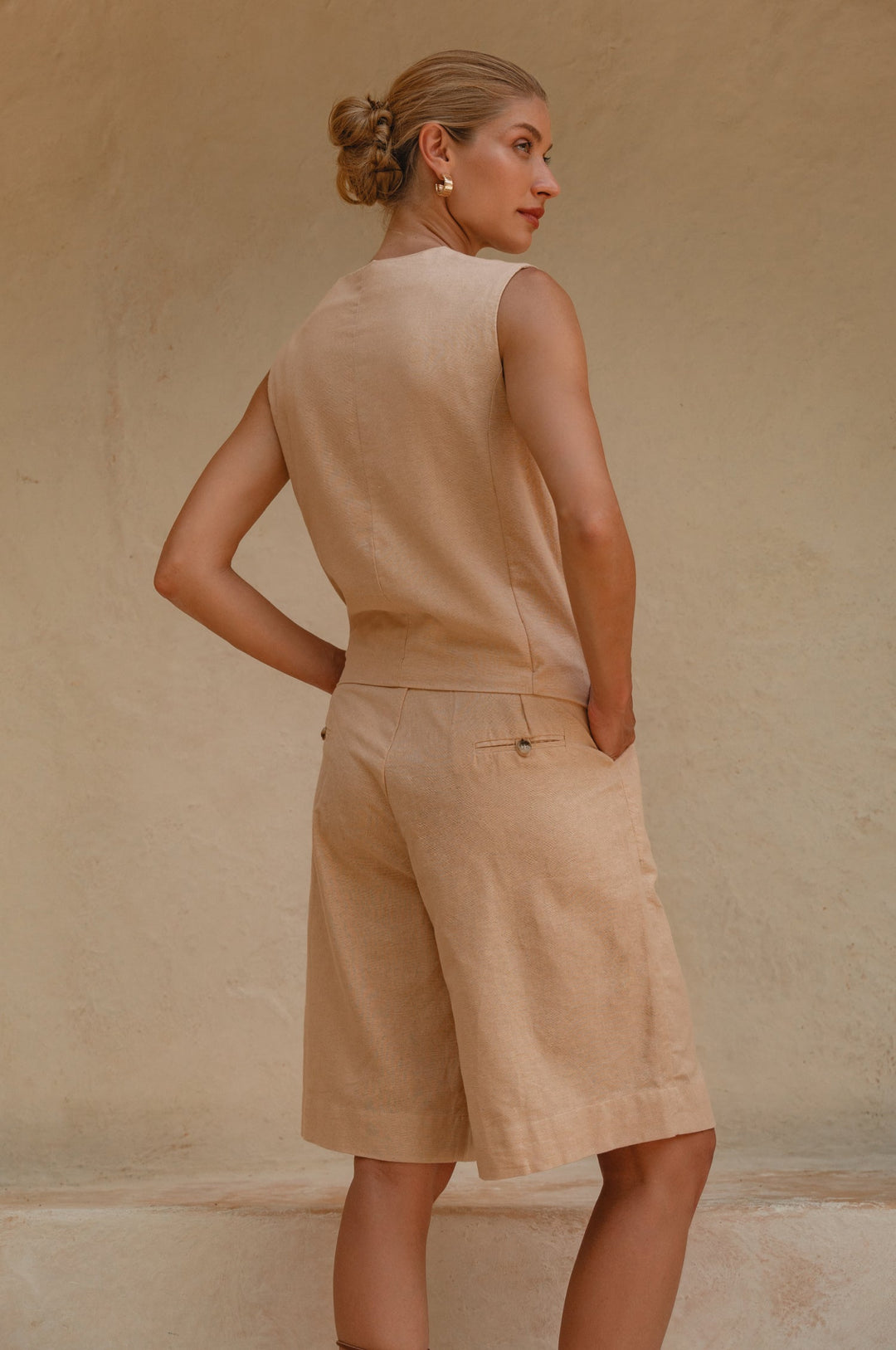 Faro Bermuda Linen Shorts by Bali Lane