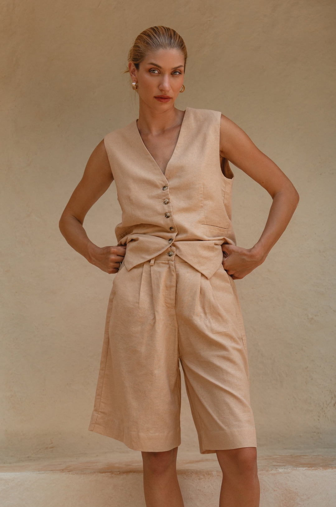Faro Bermuda Linen Shorts by Bali Lane