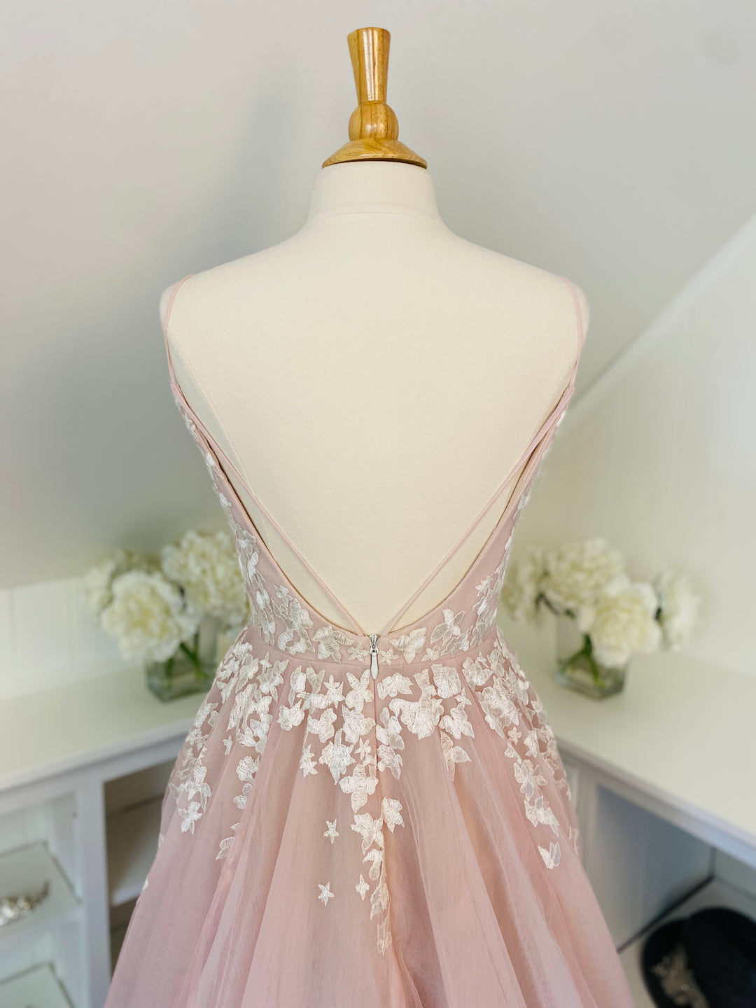 Blush by Hayley Paige Style 1709 (Denver) Size 12 Pomp and Port Blush by Hayley Paige Style 1709 (Denver) Size 12 Pomp and Port