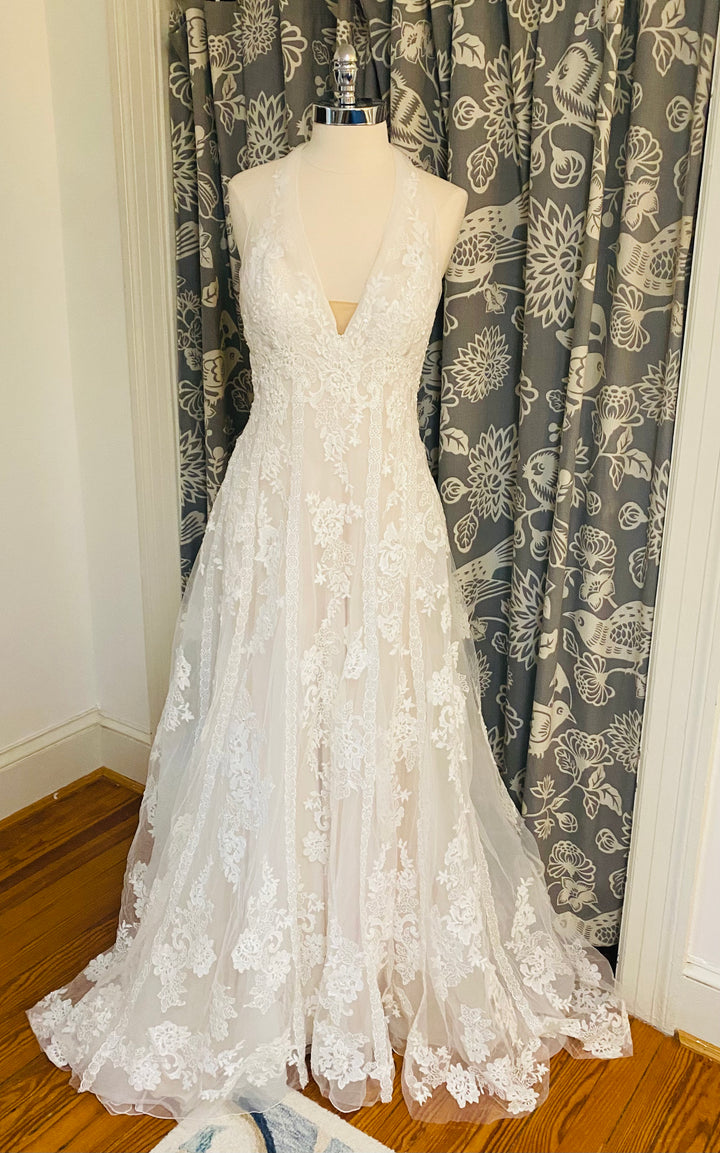 Lillian West Lace Wedding Dress Style 66017 Size 14