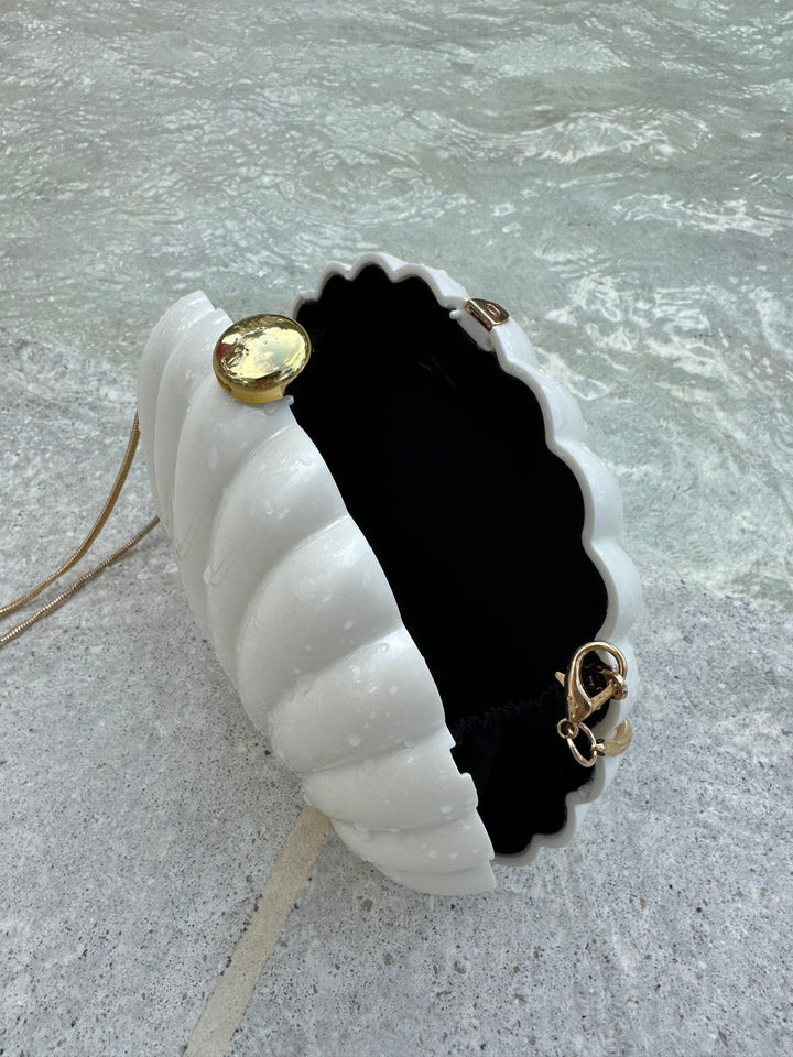 Seashell Purse in Pearl White