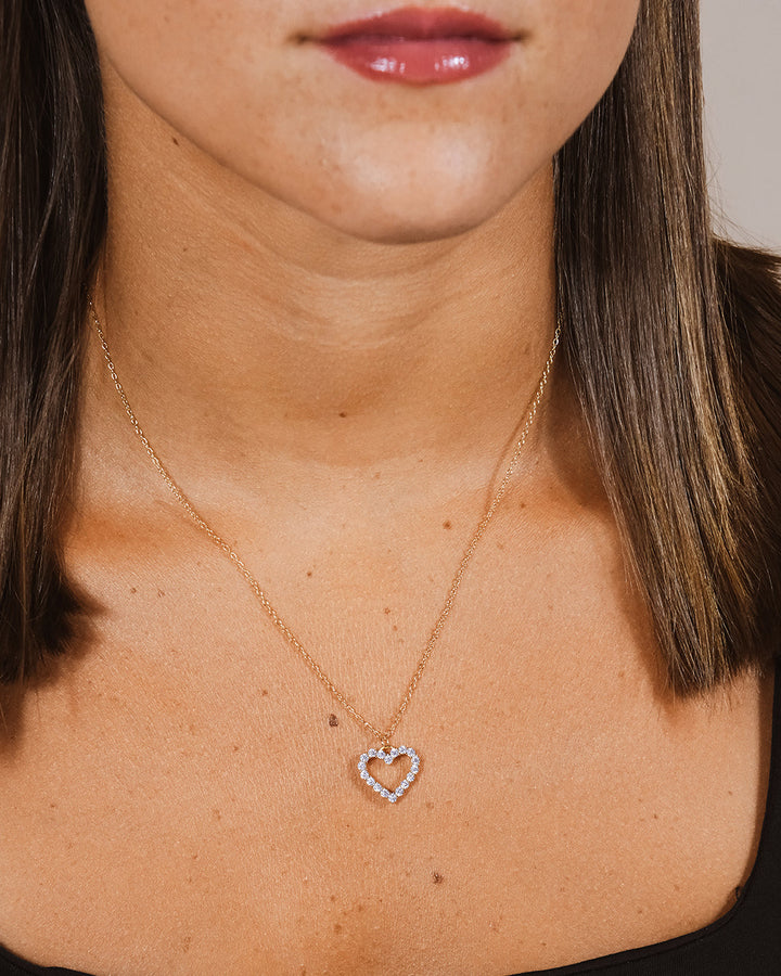 Outline Heart Pendant Necklace