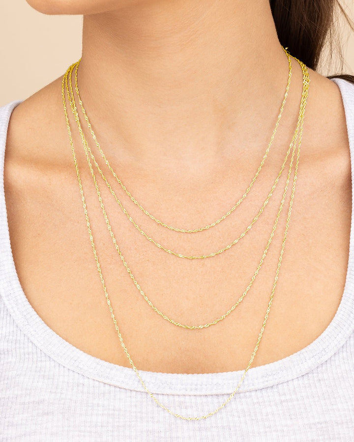 Janina Delicate Twisted Chain Necklace