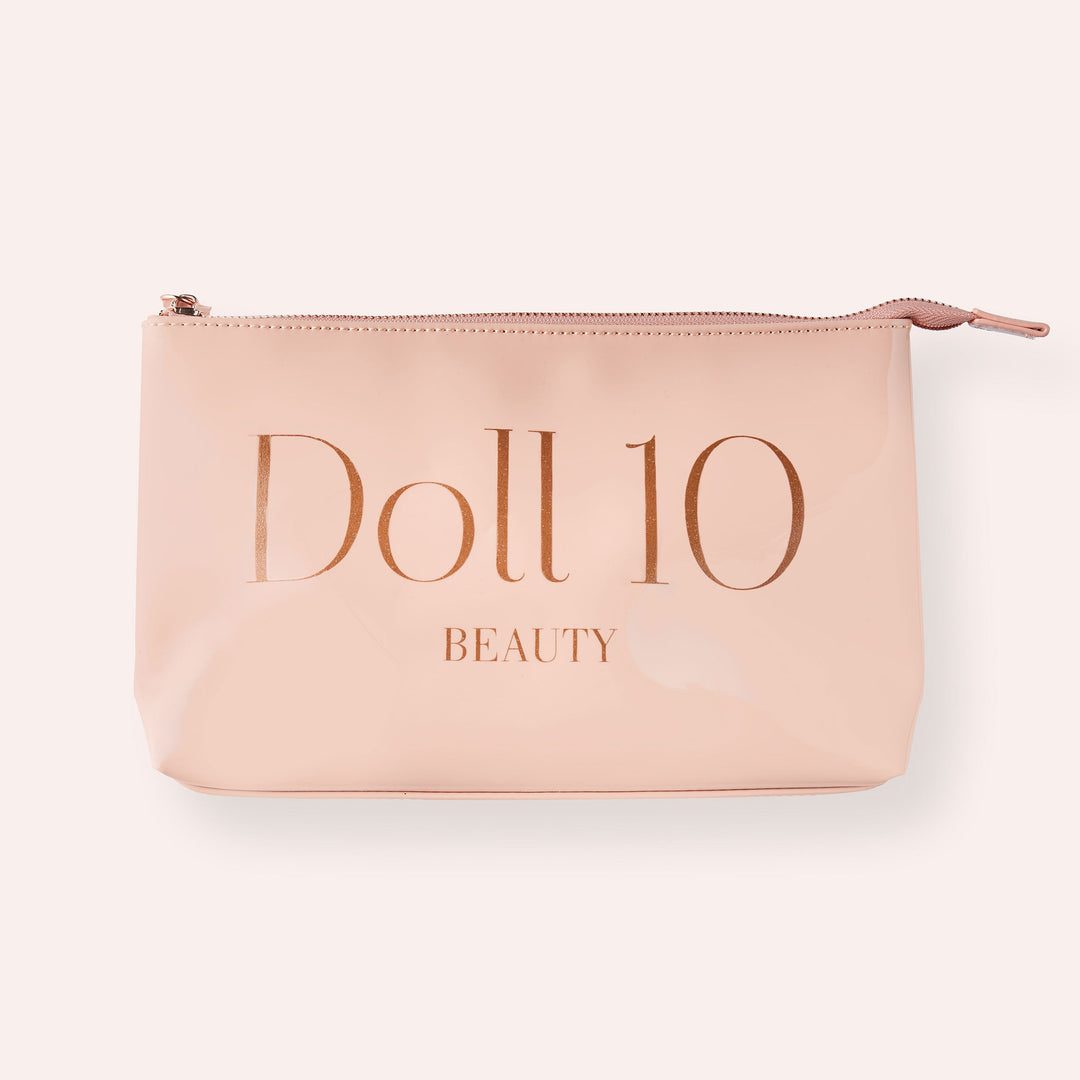 The "Weekender" Bag by Doll 10 Beauty
