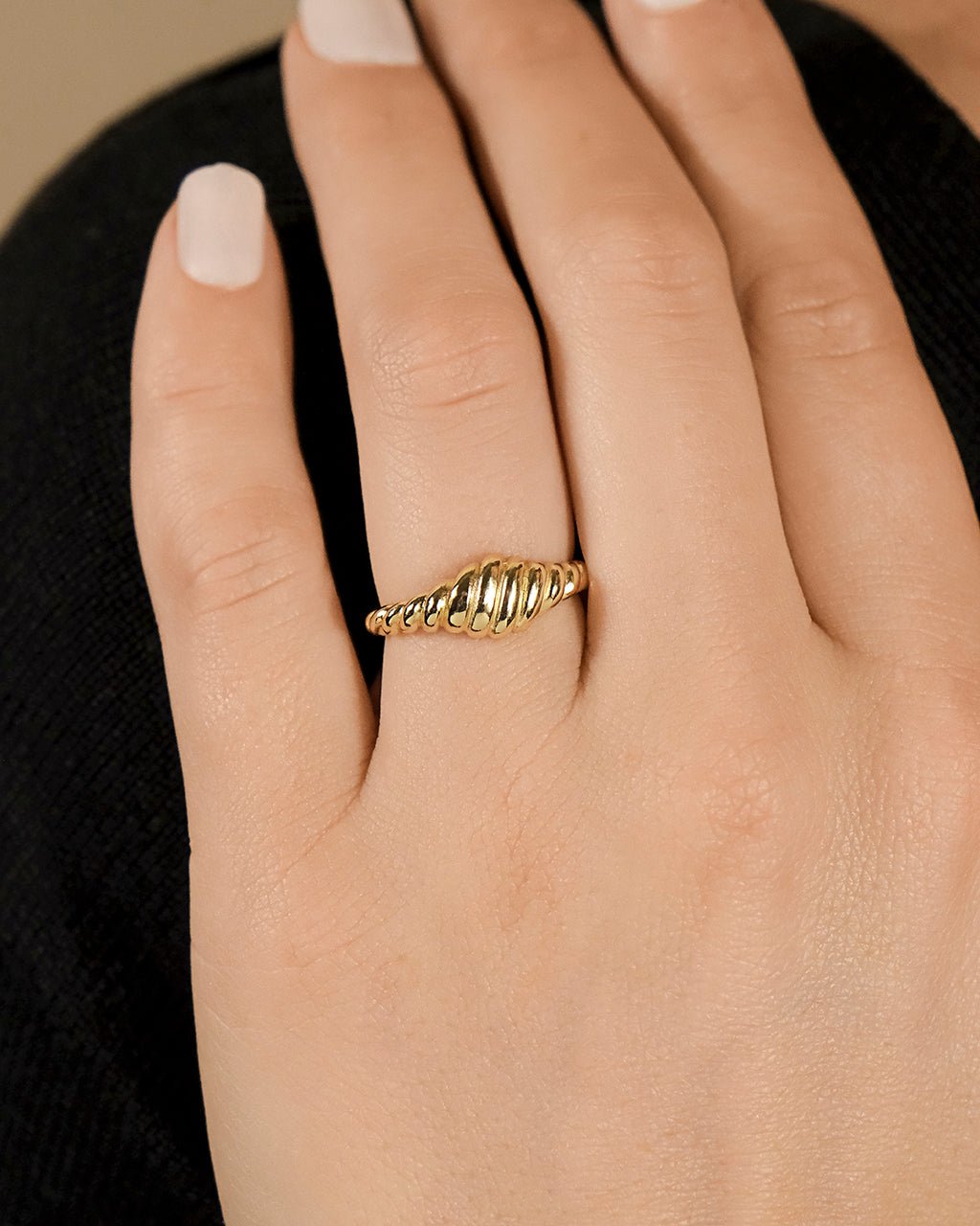 Paula Ribbed Ring