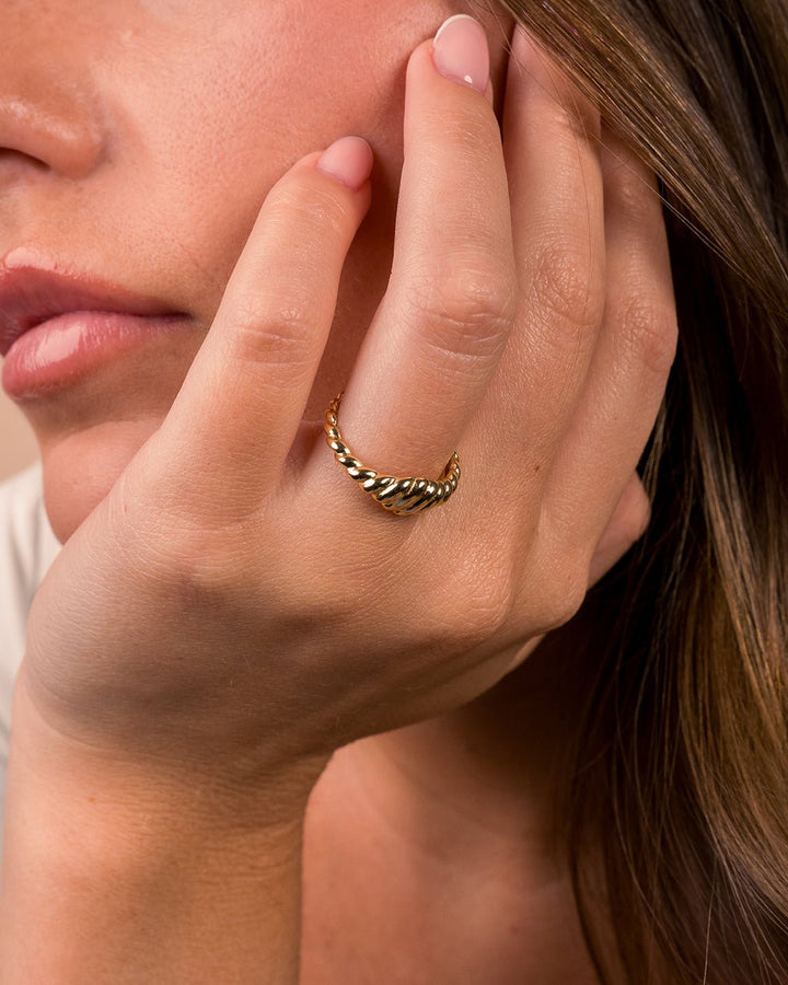 Paula Ribbed Ring