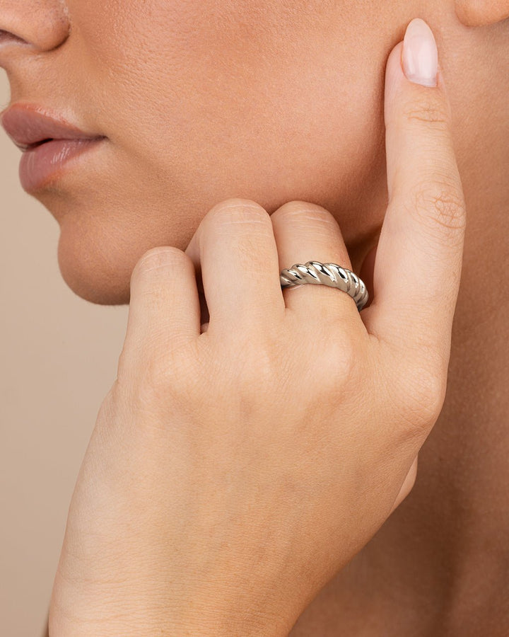 Graham Twist Band Ring