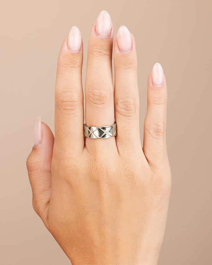 Audrey Quilted Textured Ring