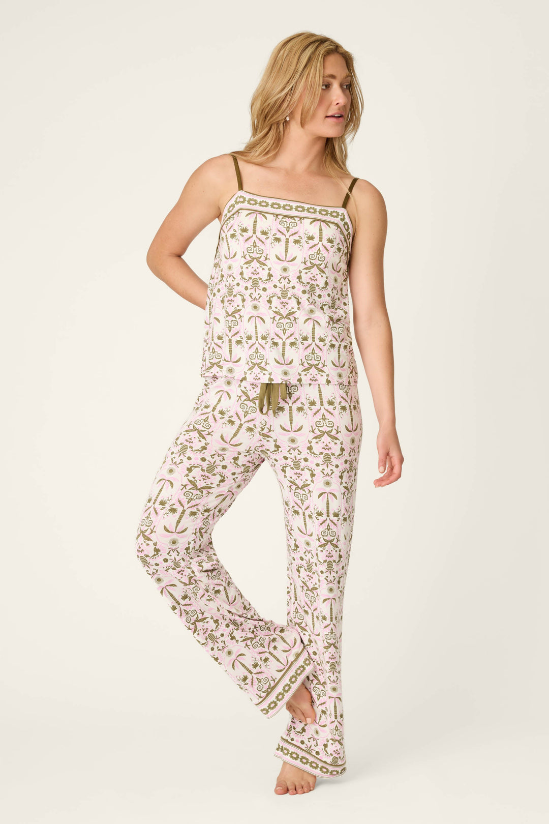 Déjà Vu Dreams Tiki Time Long PJ Set