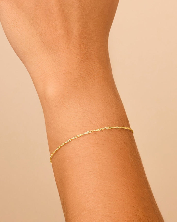 Janina Delicate Twisted Chain Bracelet
