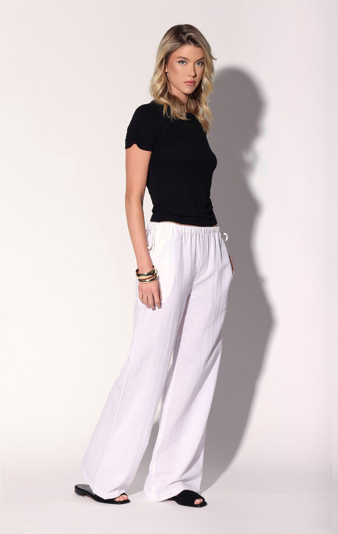 Jennifer Top, Black