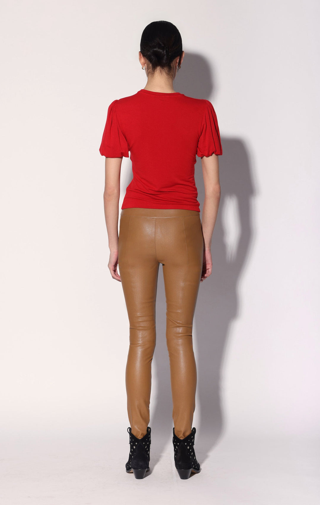 Shelly Top, Red