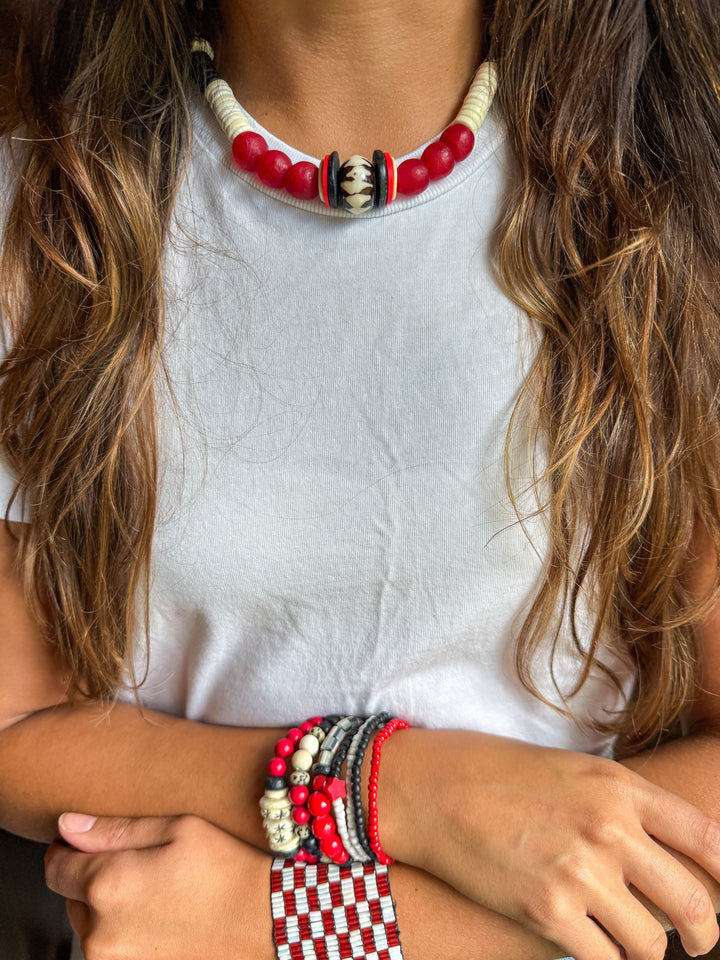 Simple Seed Bracelet | Red + Black