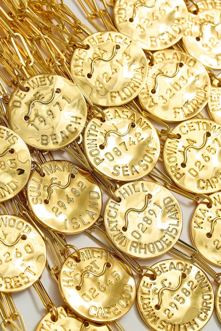 Beach Tag Charm Necklace – 18k Gold Plated