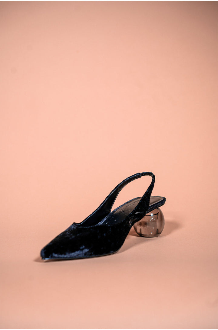 Court Me (Limited Edition)