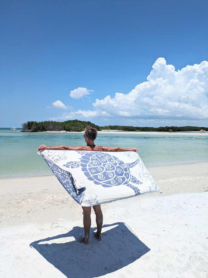 Galapagos Turtle Turkish Towel - Bleue - Sun Drunk
