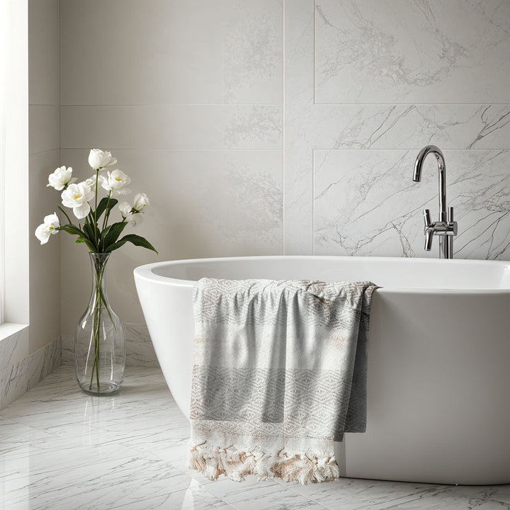 Haley Diamond Towel 200GSM by Gia Roma