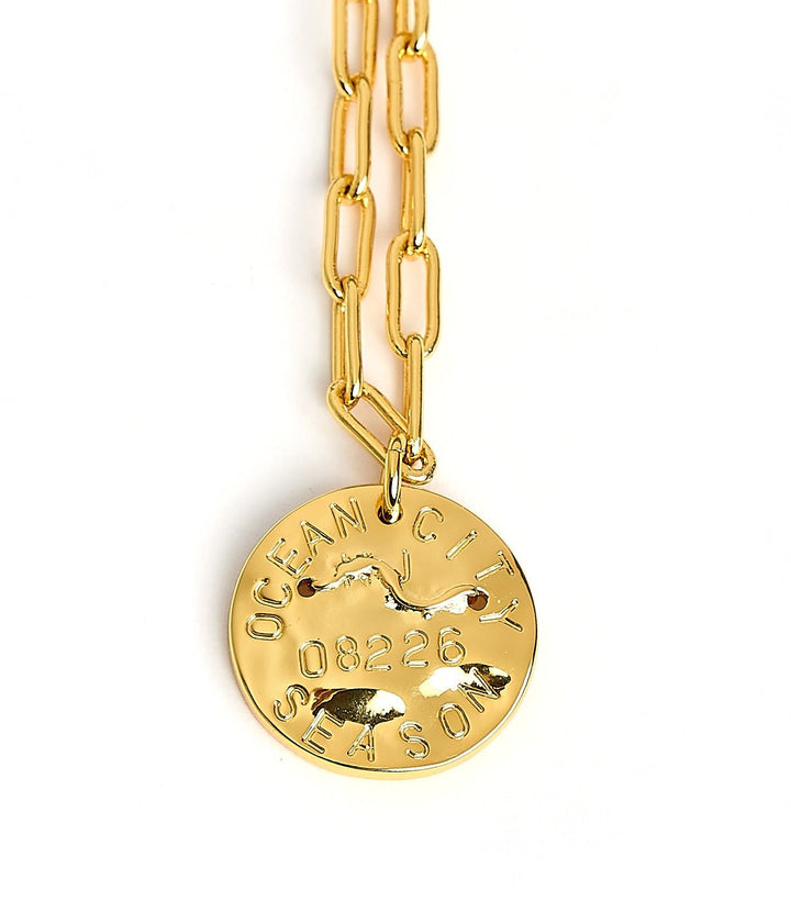 Mini Beach Tag Charm Necklace – 18k Gold Plated