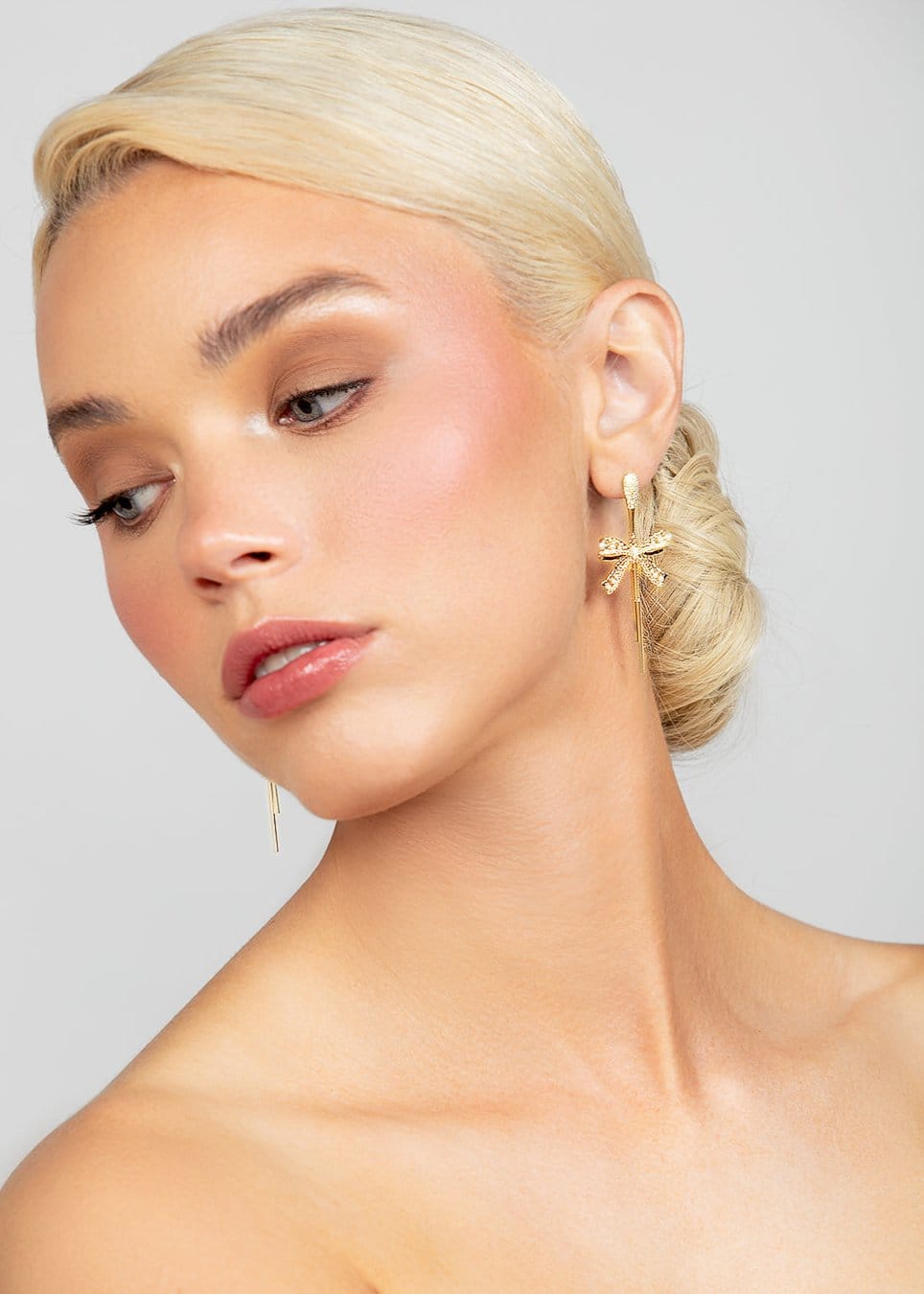 Riley Bow Earrings