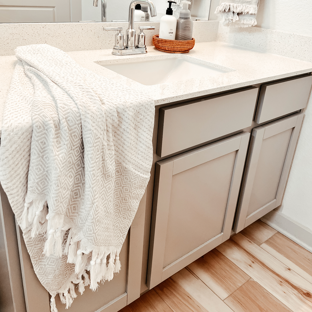 Azra Towel 200GSM by Gia Roma