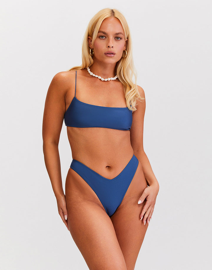 Le Sporty Top - Klara Blue by Sunkissed